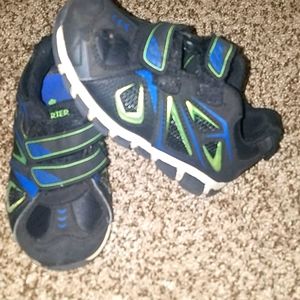 Little man size 9 toddlers starter tennis shoes